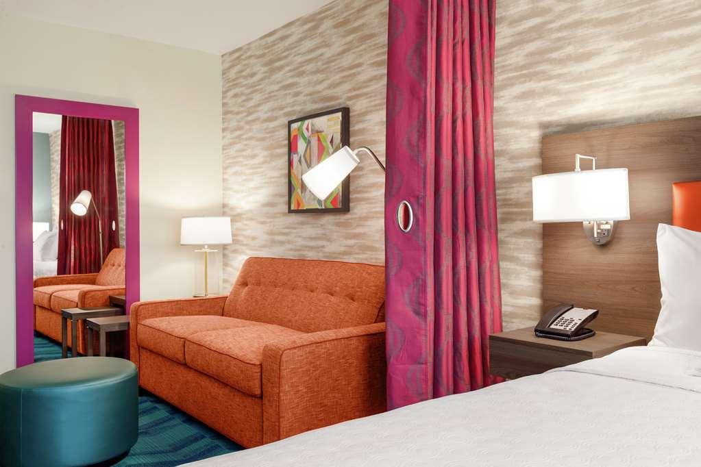 Home2 Suites By Hilton Sarasota Bradenton Airport Номер фото
